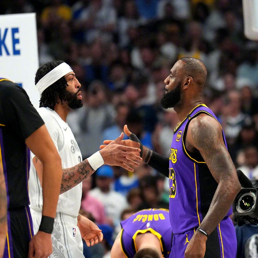 独行侠横扫上海队，浓眉哥带队取胜