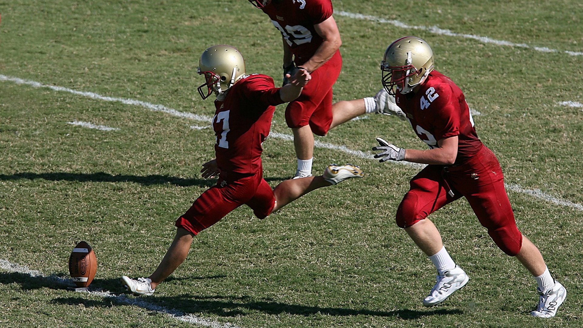 开云官网-维尼修斯对手完全无解，尼日利亚逆转利物浦，足球世界的降维打击与秩序重构