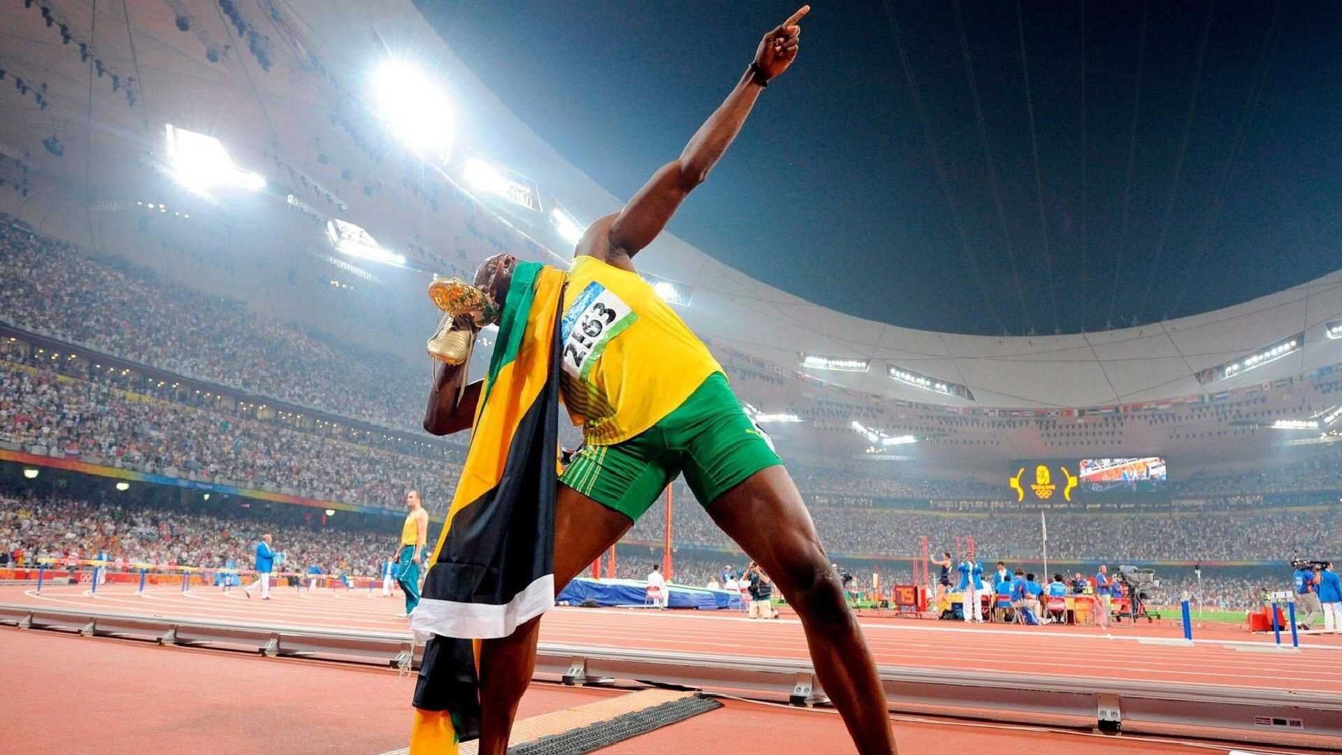 姆巴佩全场最佳无争议，曼城式压制让阿尔及利亚窒息